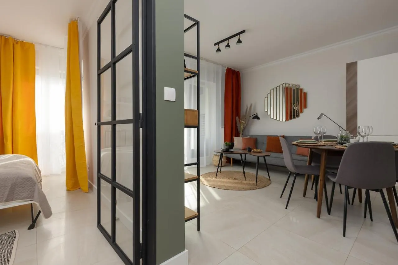 Lakeview Apartment Kapelanow Armii Krajowej By Noclegi Renters Warszawa