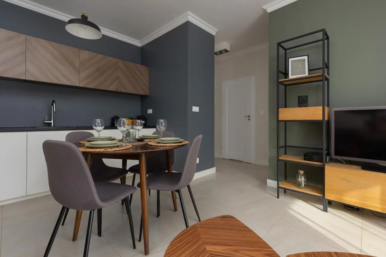 Lakeview Apartment Kapelanow Armii Krajowej By Noclegi Renters Warsaw