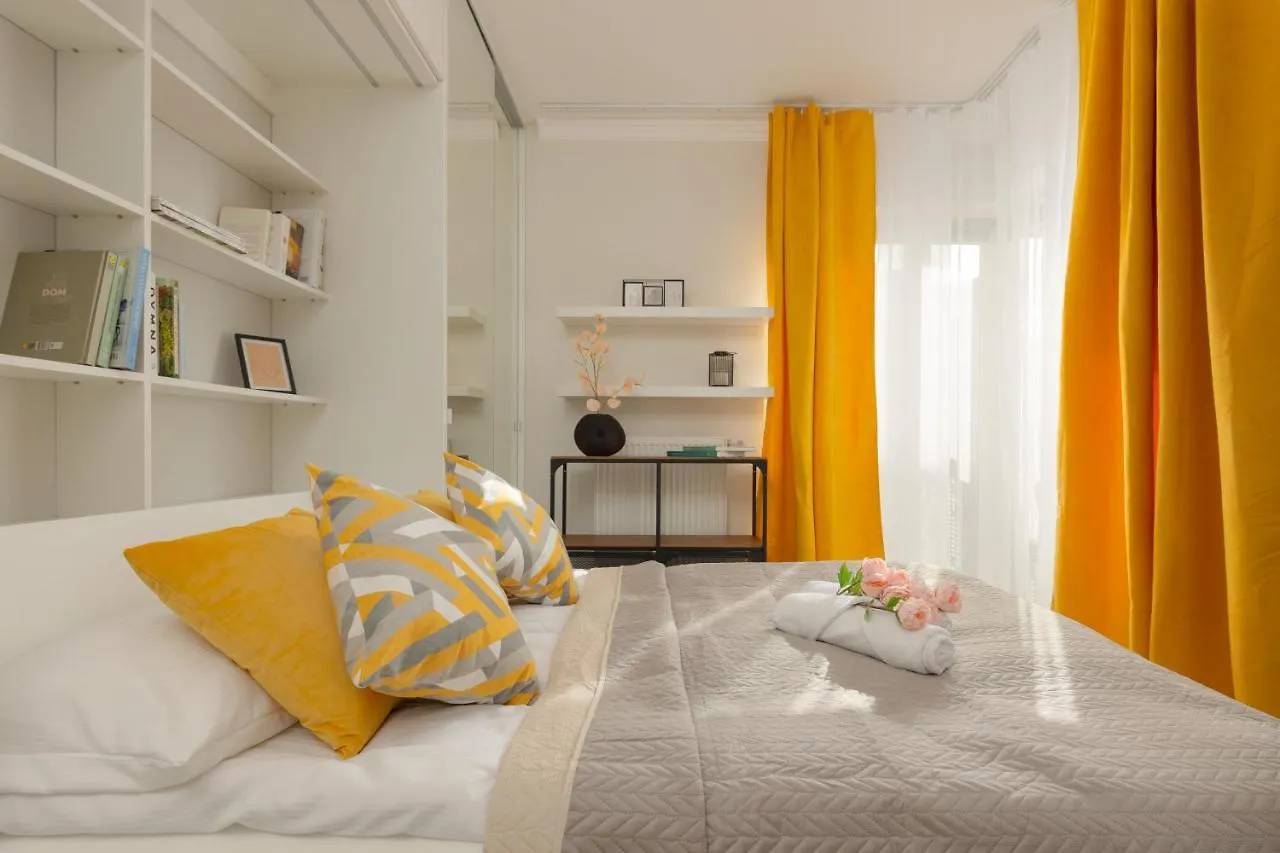 Lakeview Apartment Kapelanow Armii Krajowej By Noclegi Renters Warsaw